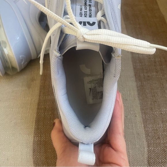 Nike Air Max Up Ghost White Woman’s Size 8.5 #CK7173-002 04/01/2020 | 06/04/2020 - Picture 9 of 11
